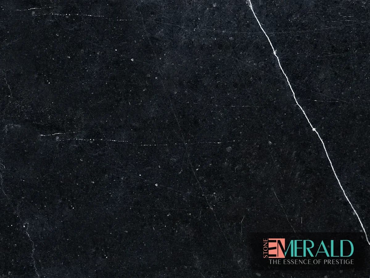 اسلب گرانیت نطنز مشکی با رگه سفید مورب